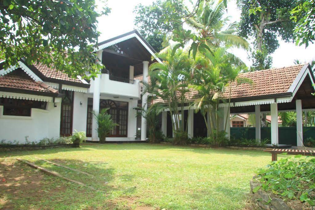 Villa Taprobane Negombo Extérieur photo